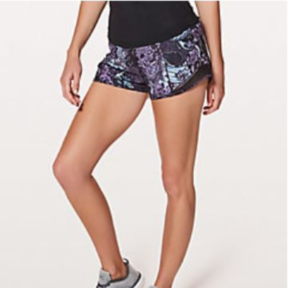 lululemon athletica Pants - lululemon north hot low rise Women's Printed Shorts in Black and Purple